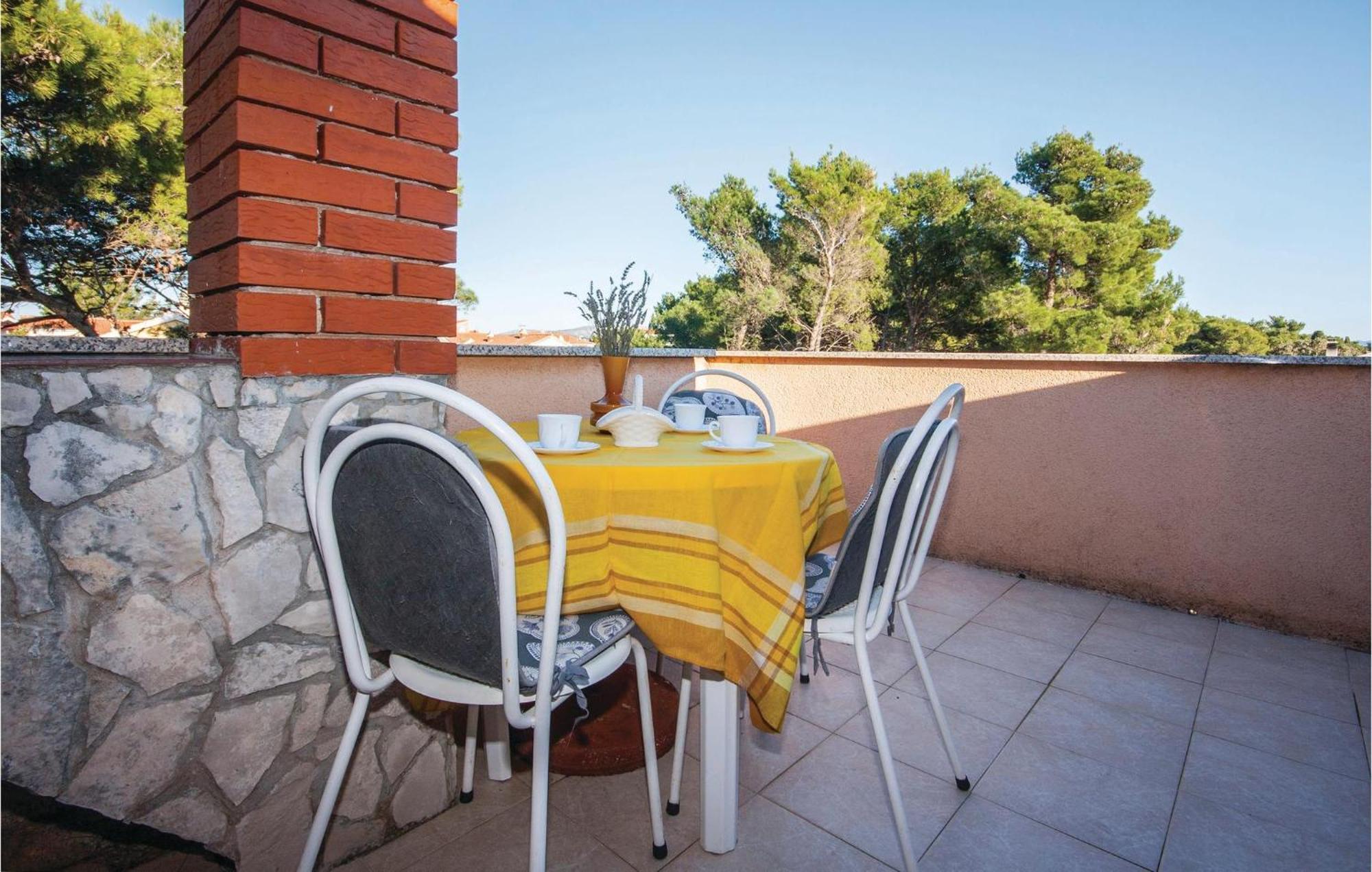 Awesome Apartment In Jadrija With Wifi المظهر الخارجي الصورة